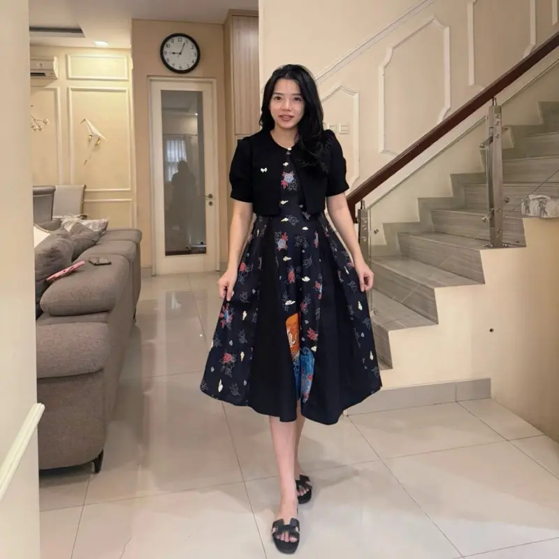 LOVIND Quenny One Set Batik Blazer Wanita Modern - Setelan Kerja Kantor Elegant - Baju Batik Set Sof