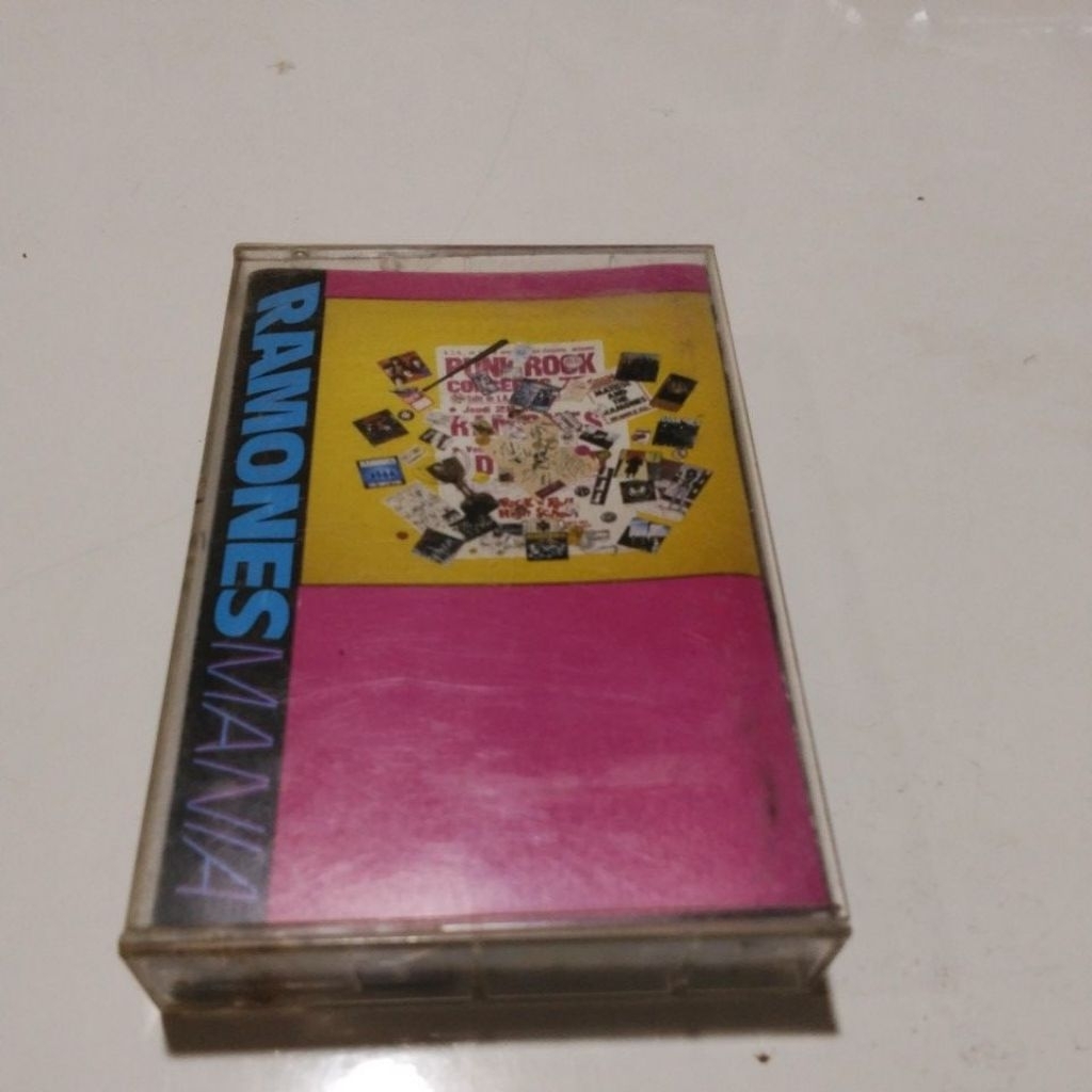 KASET PITA IMPORT RAMONES MANIA