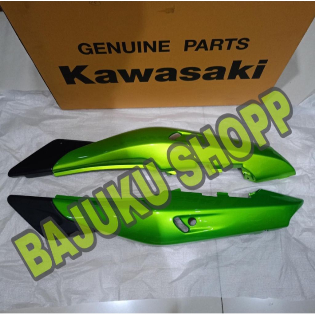 BODY BELAKANG KANAN KIRI NINJA RR OLD HIJAU METALIK