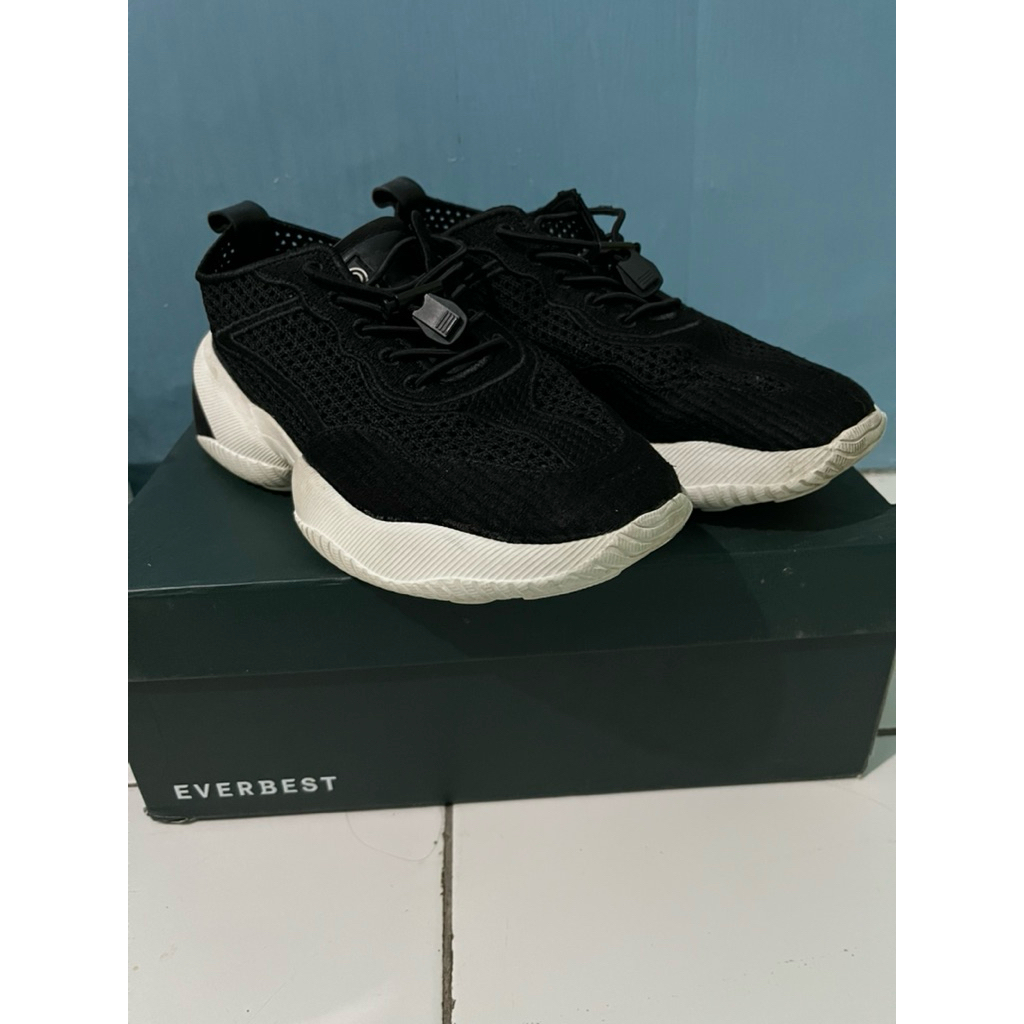 Preloved Everbest Original | Sepatu Wanita | Sneakers