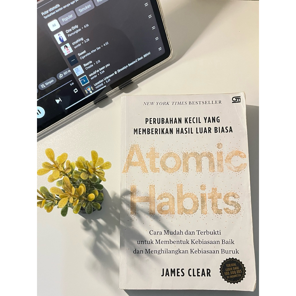 ATOMIC HABITS - JAMES CLEAR PRELOVED