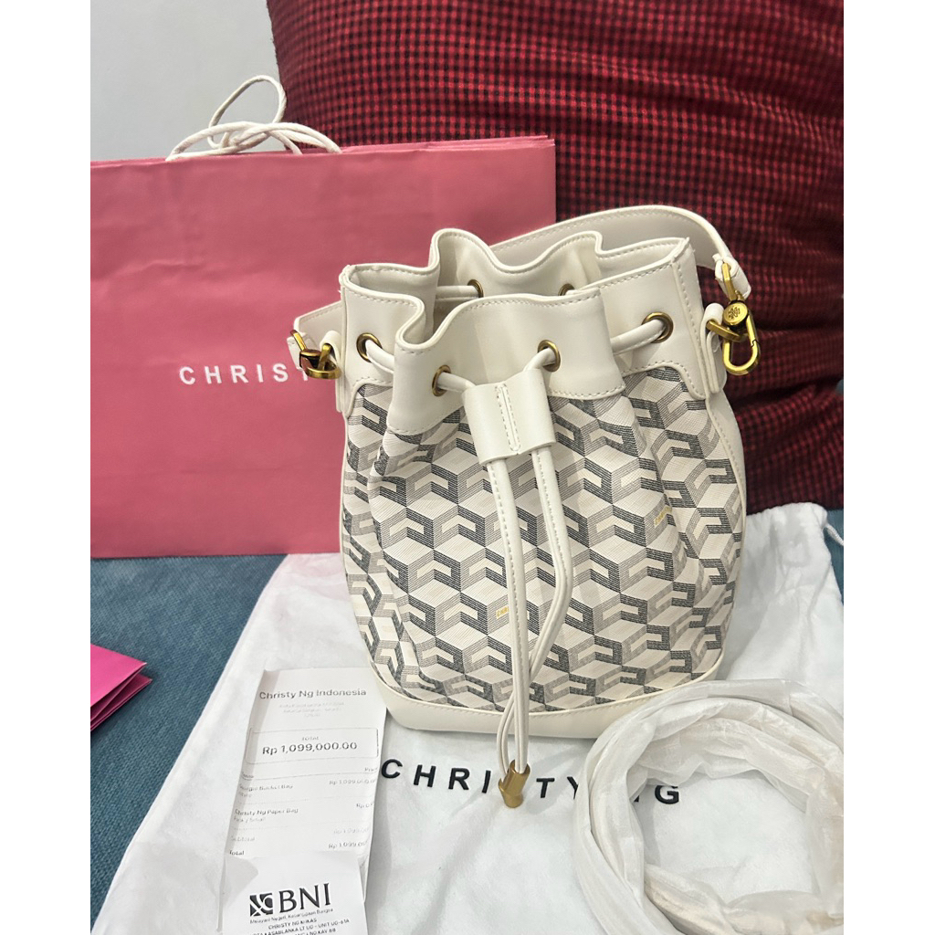 preloved christy ng