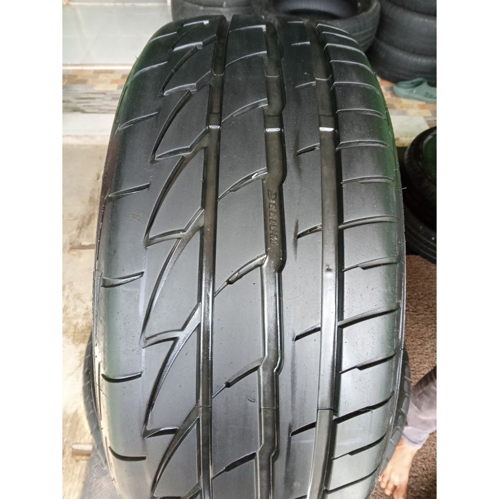 Delium EVORAZE 195/50/R15, ban mobil bekas ori 90% siap pakai.