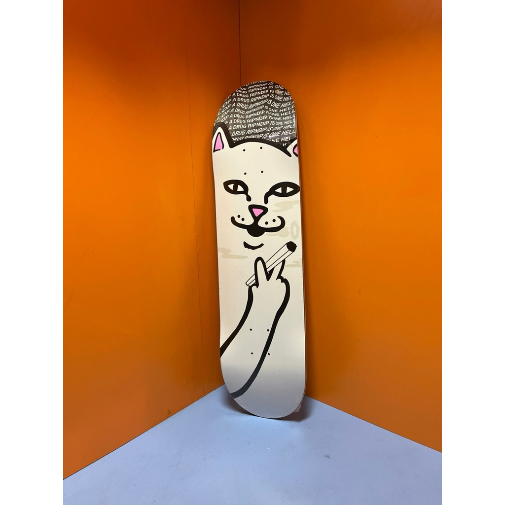 RIP N DIP SKATEBOARD DECK “LORD NERMAL” SIZE 8.25 FREE GRIPTAPE