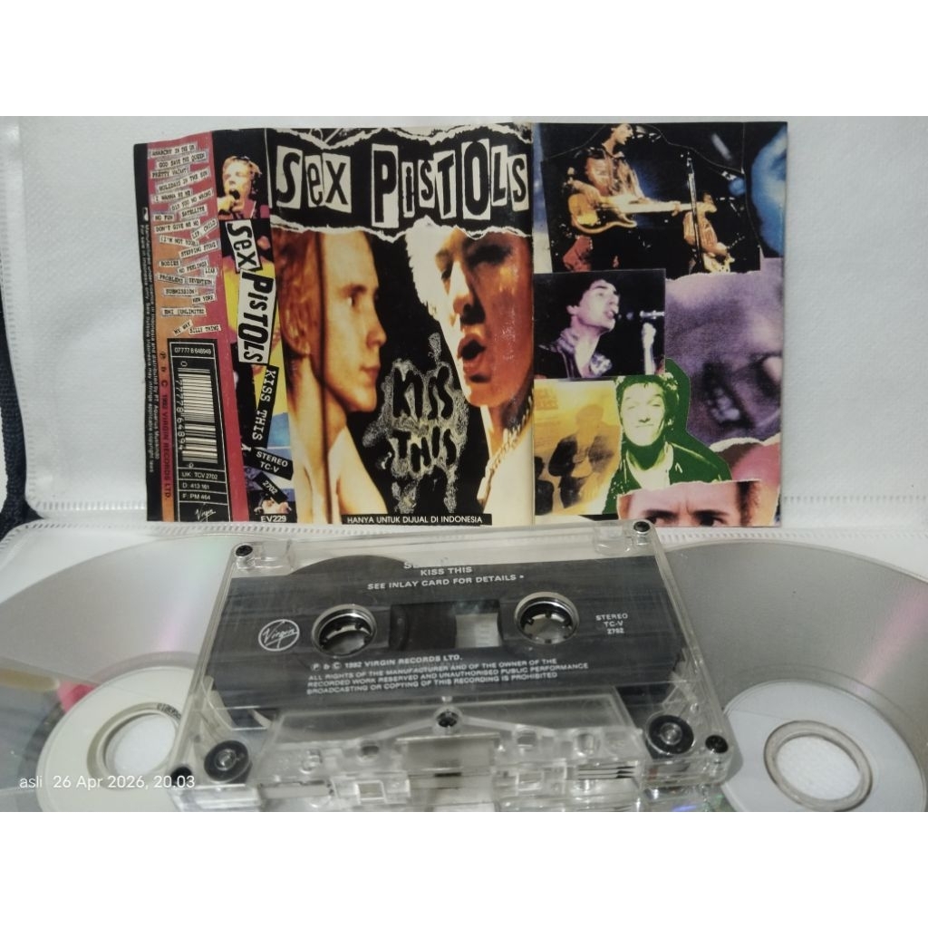 kaset pita SEX PISTOLS // KISS THIS