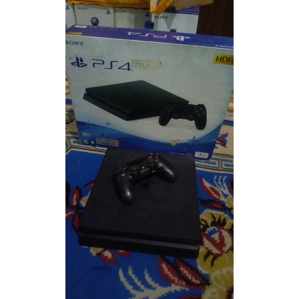 Ps4 Slim Hen 12 Hdd 1TB  Seri 22