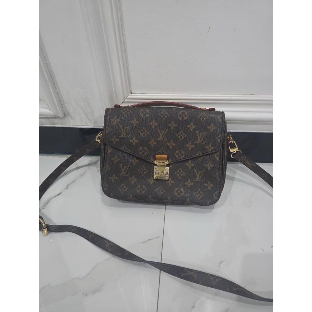 Prelove Sling tas LV type Pochette Metis authentic
