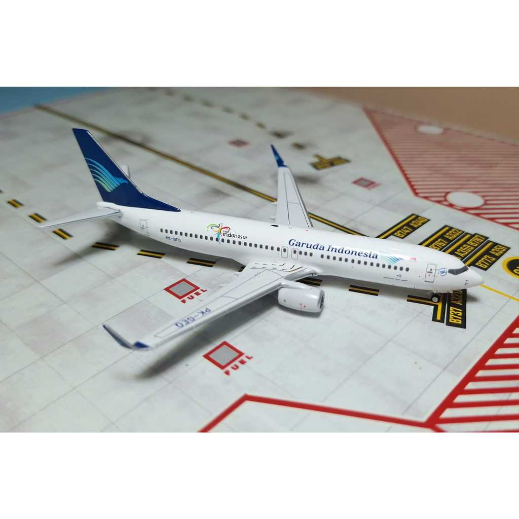 Diecast Pesawat Garuda Indonesia - Boeing 737-800(WL) - registration PK-GEQ Airshop Diecast skala 1: