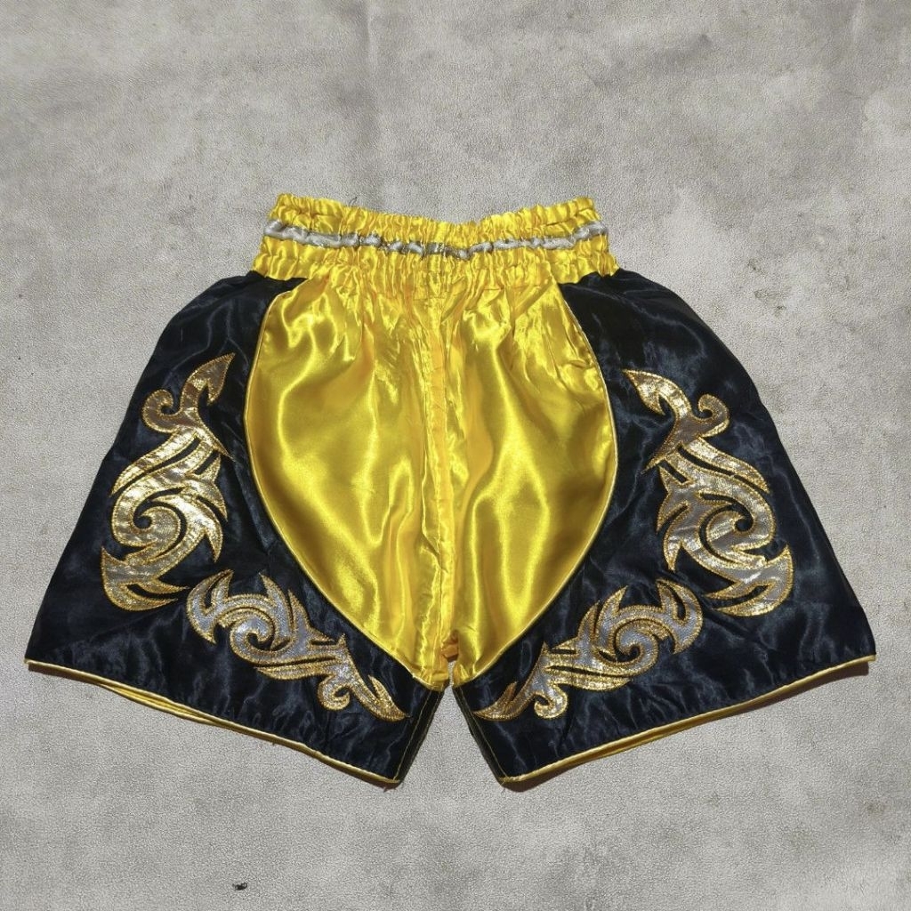 Celana pendek olahraga muaythai kick boxing kuning hitam