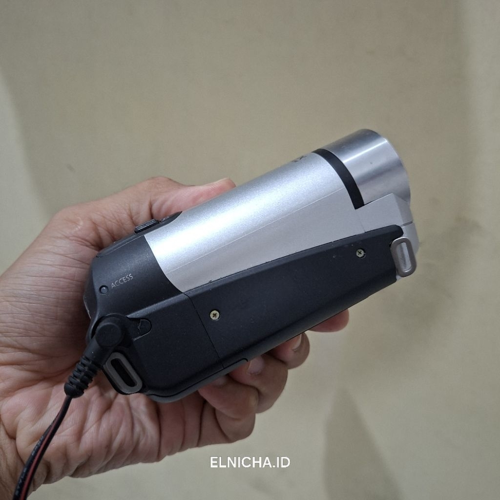camcorder canon legria fs305