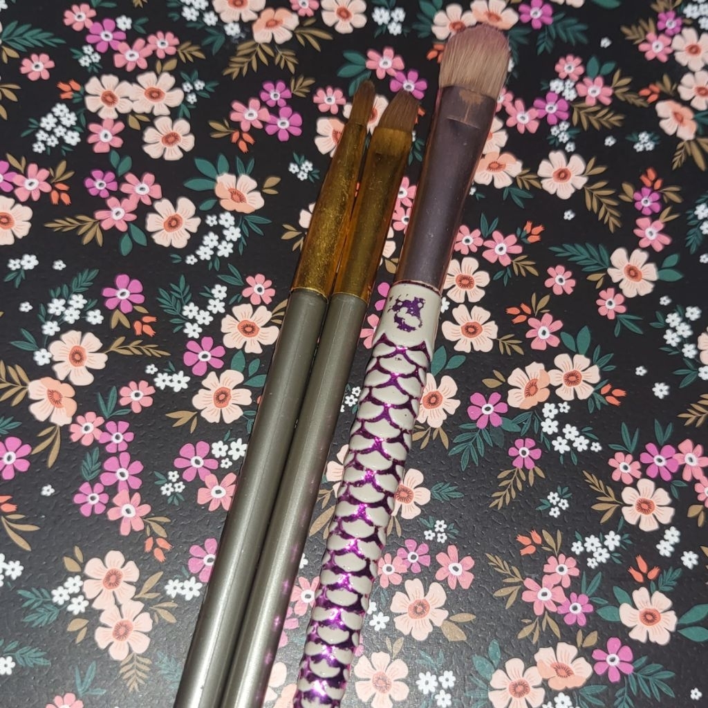 Preloved mermaid brush and mini brush