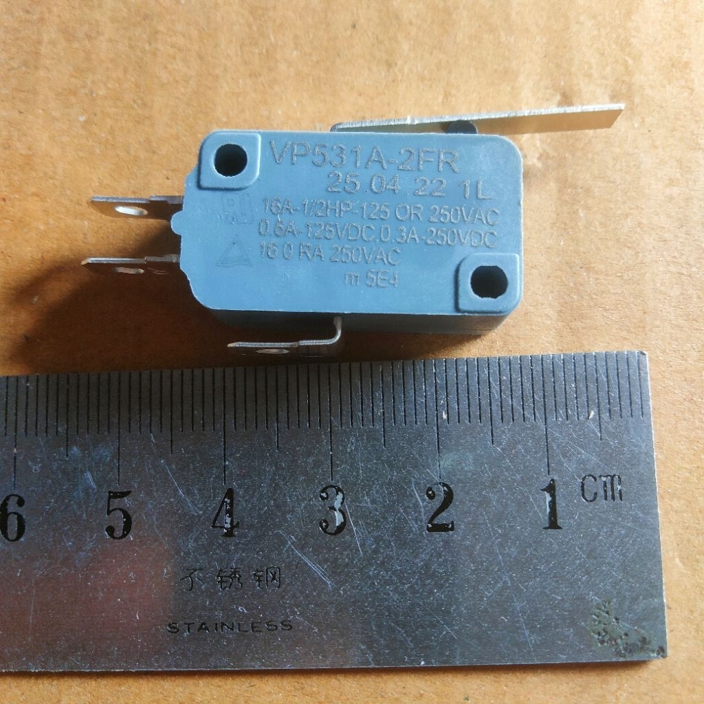 DECO MIKROSWIT MICRO LIMIT SWITCH PLAT PENDEK ORIGINAL KUALITAS BAGUS