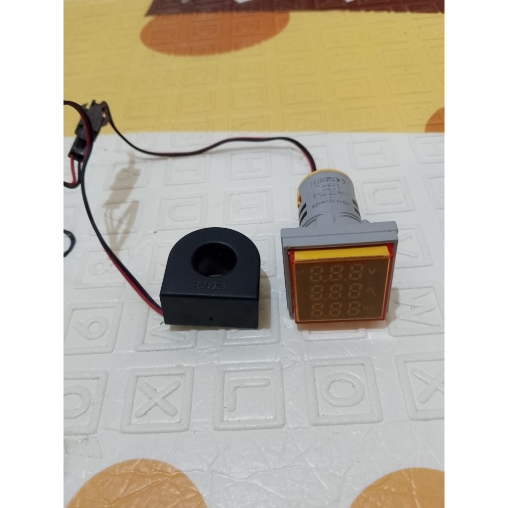 3in1 volt ampere hz meter AC kuning