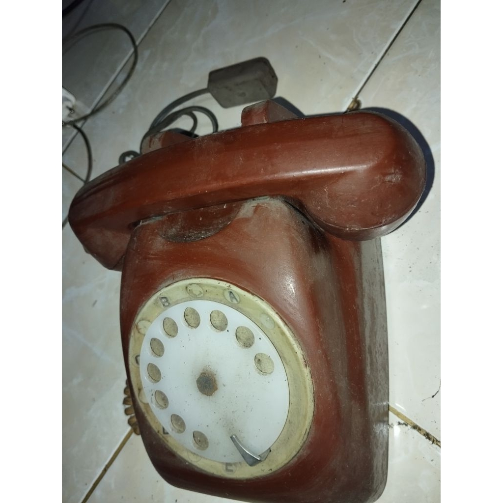 pajangan antik pesawat telepon putar jadul antik original komponen utuh