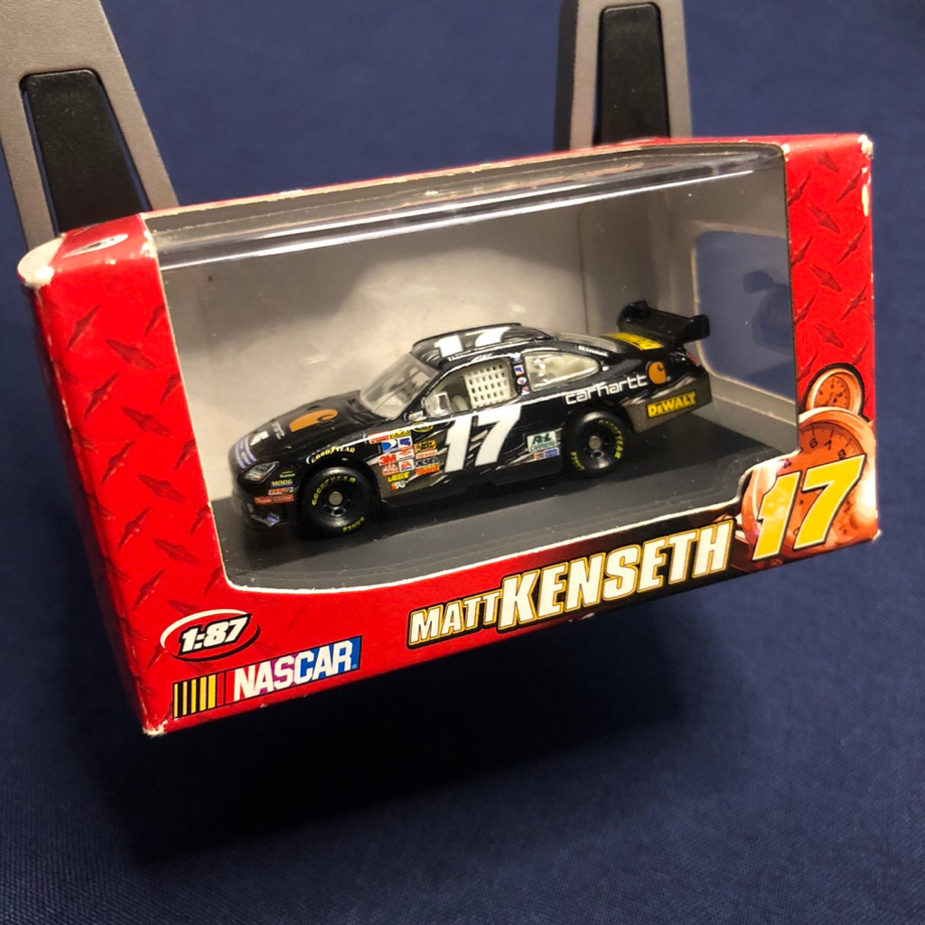 Diecast Nascar 1/87 Dewalt Carhartt Matt Kenseth #17