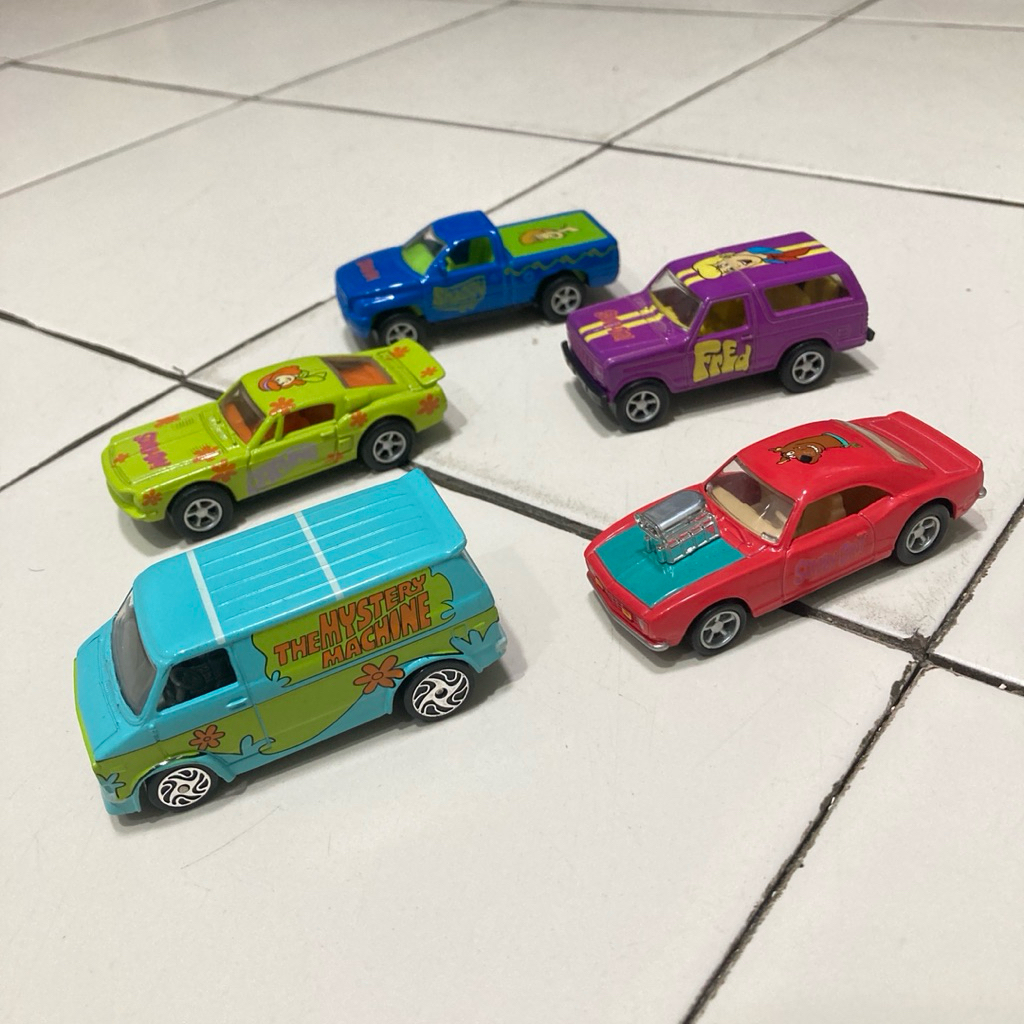 Loose Original 2001 racing champions scooby doo mystery machine diecast