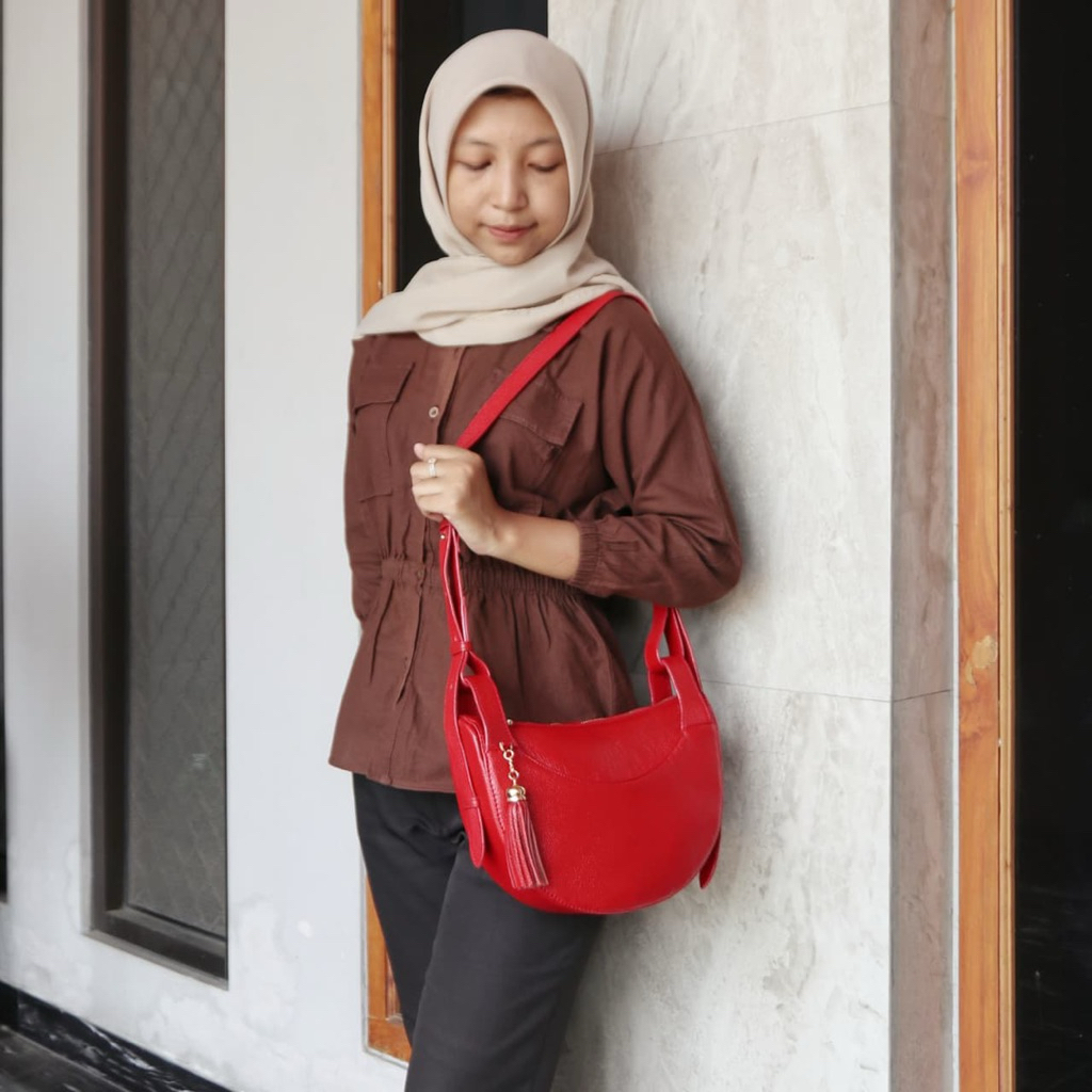 Tas Selempang Wanita Kulit Sapi Asli Berkualitas Valiant Leather LILY (1823) Sling Bag
