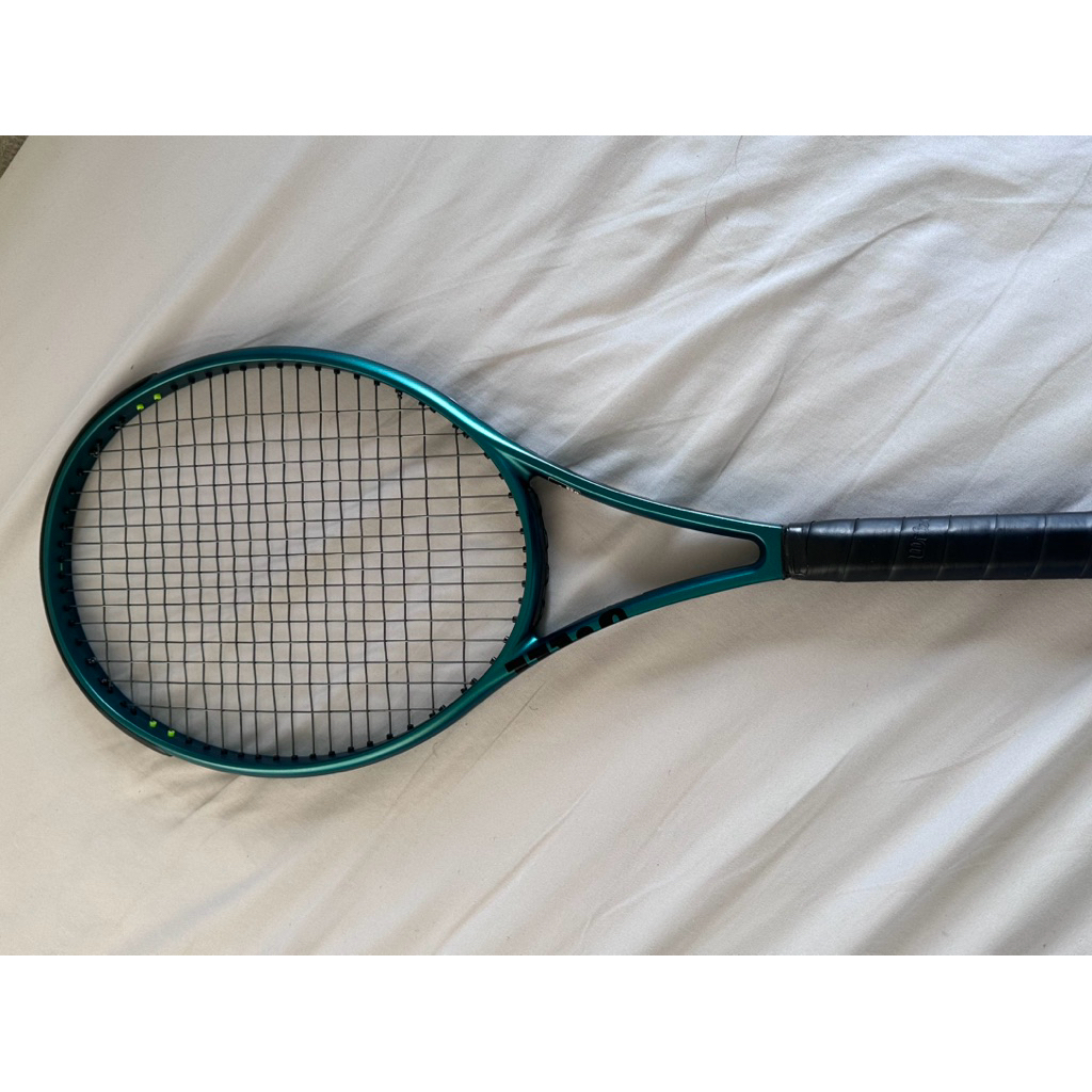 Wilson Blade v9