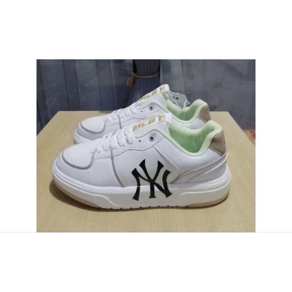 SEPATU MLB SECOND
