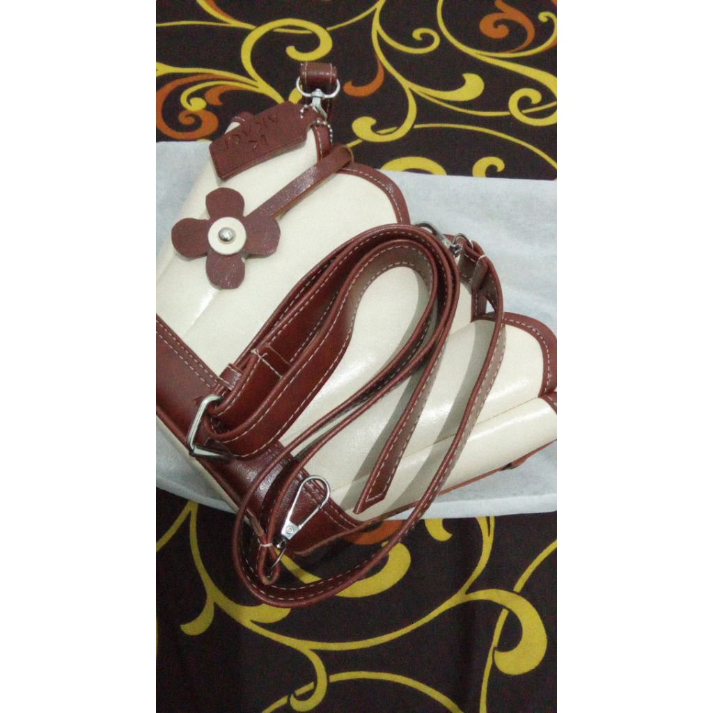 tas akaci