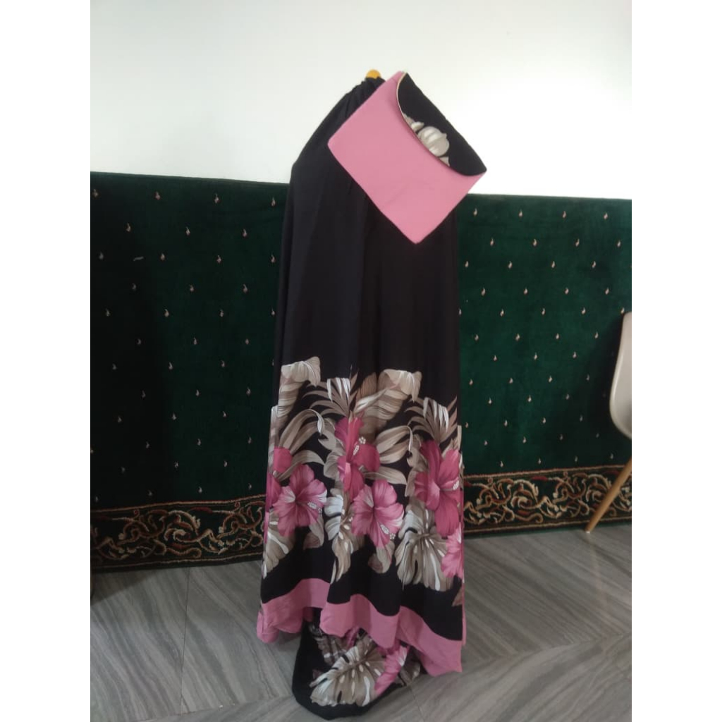 Mukena kain Rayon motif bunga Ungu