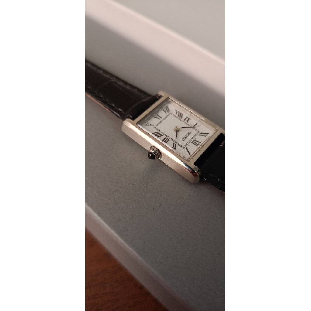 seiko Nano tank small size 19 mm solar movement