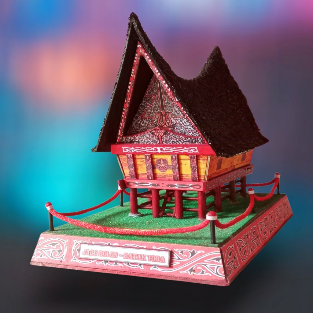 Miniatur Rumah Adat Batak Toba Medium