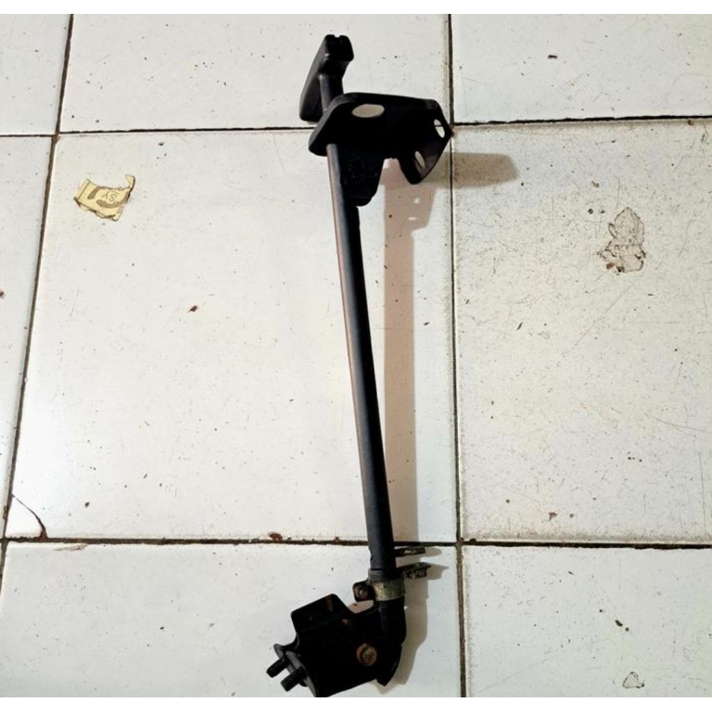 TARIKAN HANDLE REM TANGAN ISUZU BISON KAD TLD56