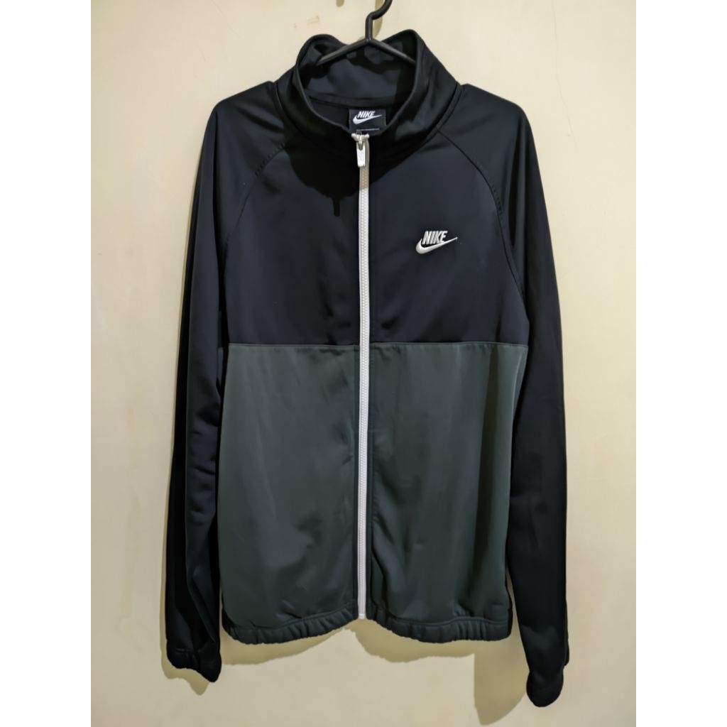 Jaket nike original