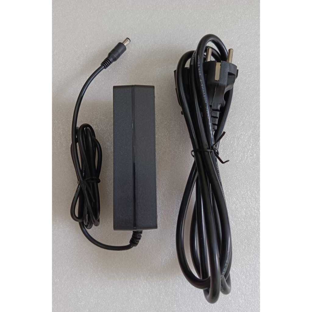 AC/DC ADAPTOR OUTPUT : 12V 5A MODEL : 1250 INPUT : AC 100-240V 50~60Hz