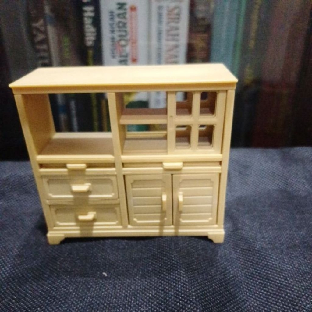 Sylvanian families Vintage cupboard