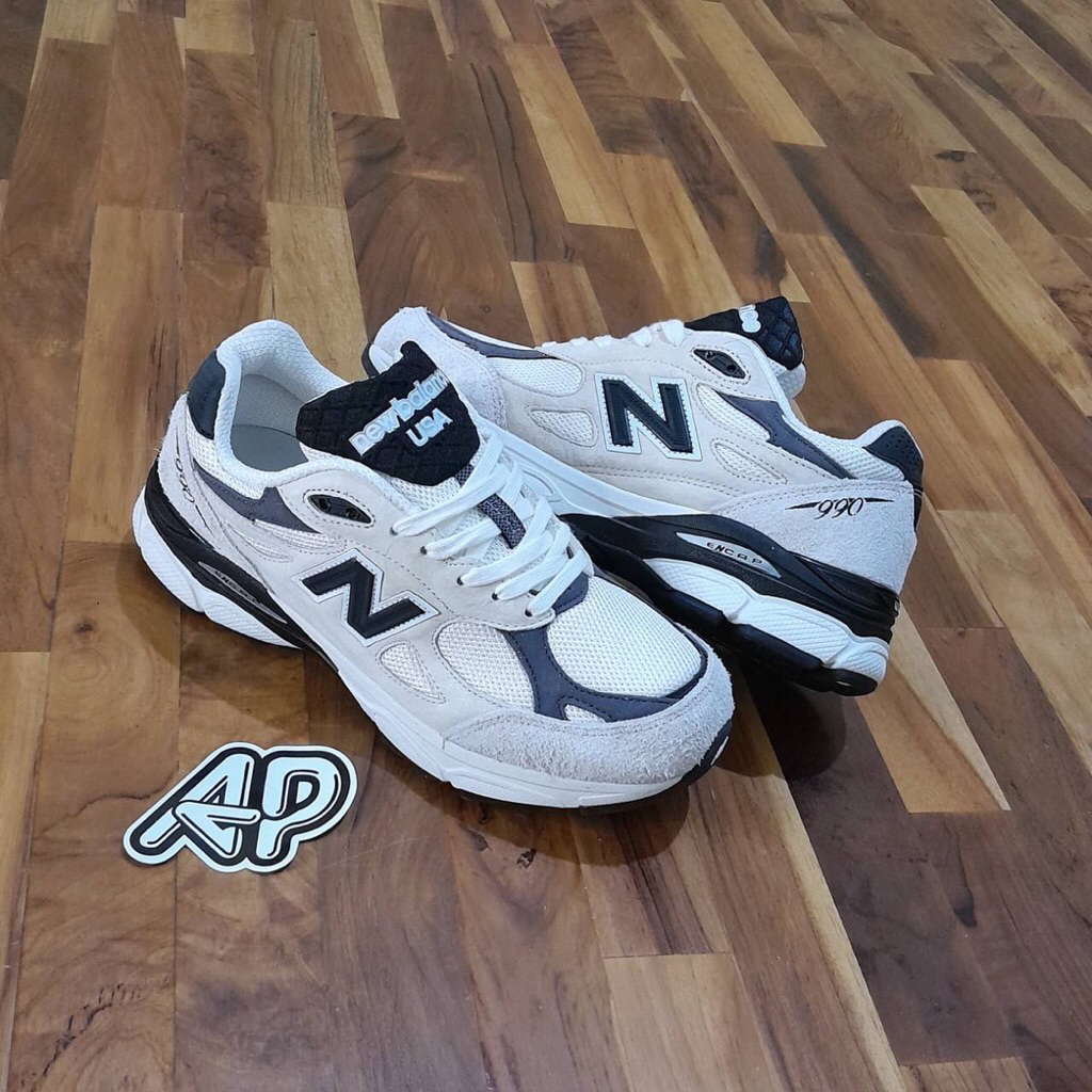 ( Abuy project ) Sepatu Sneakers M990V3 Teddy Santis Moonbeam Made In Usa - NB 990