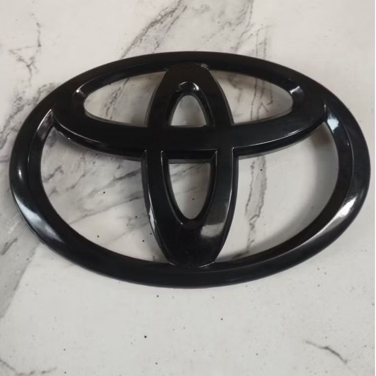LOGO DEPAN TOYOTA RUSH 2017 - 2025 ORIGINAL HITAM