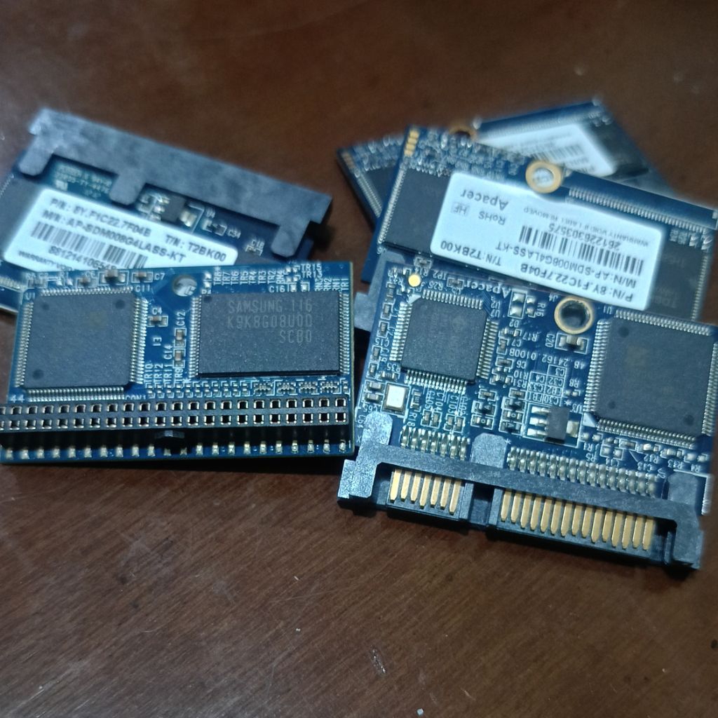 Mikrotik server atau dom ssd sata ide x86 - lisensi level 6 versi 7 bisa upgrade