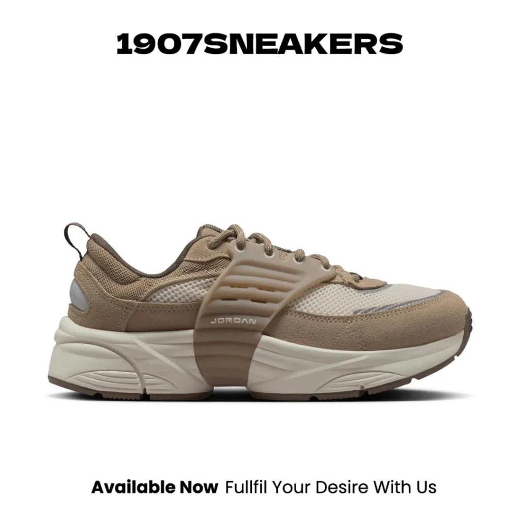 Sepatu Basket Wanita Nike Jordan Trunner O/S - Khaki/Pale Ivory-Reflect Silver NIKIR1839200