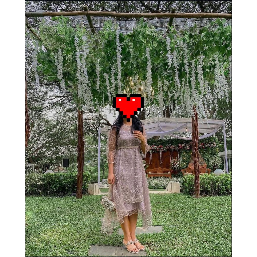 Outer Sarah Dewanto