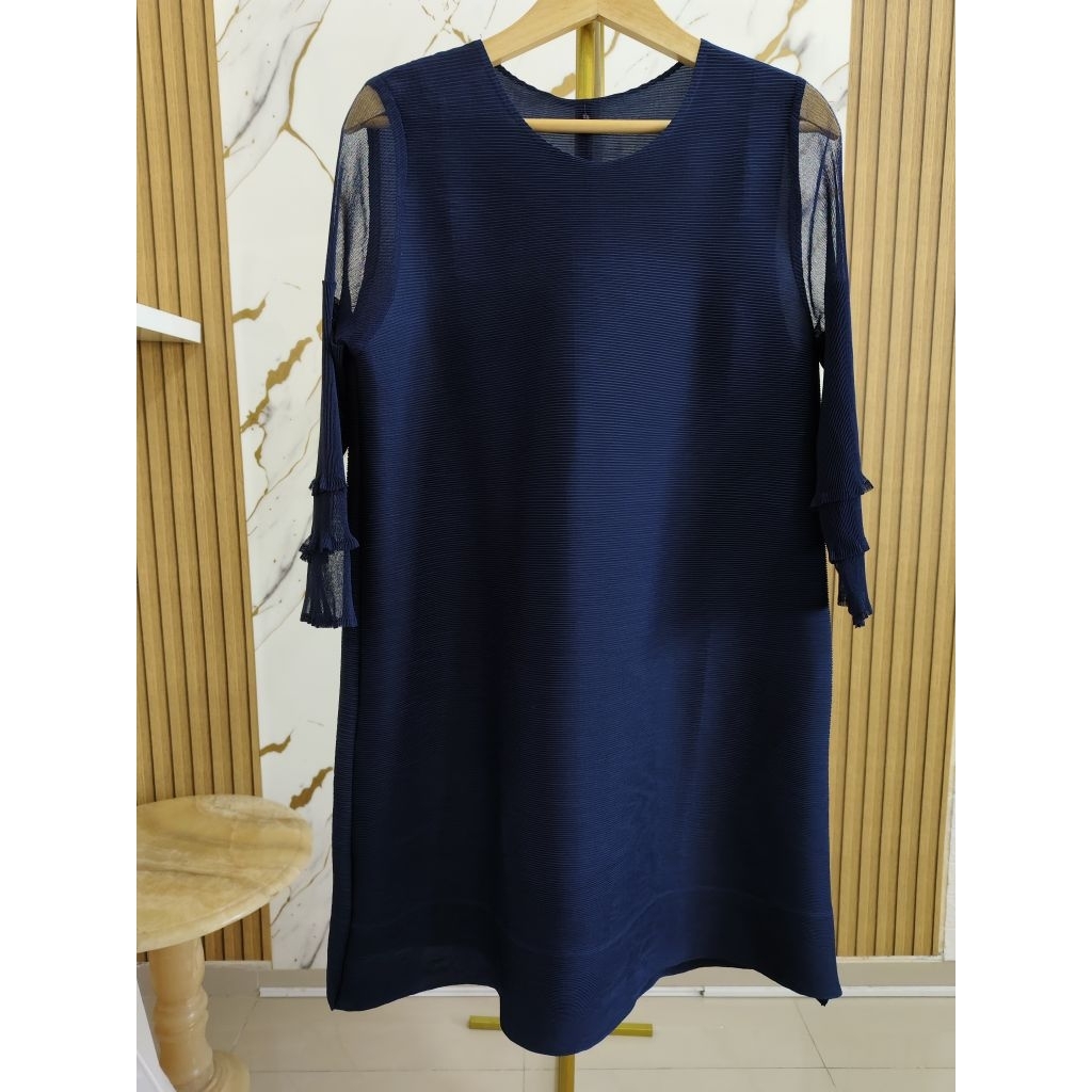 Dress Plisket naik turun unik