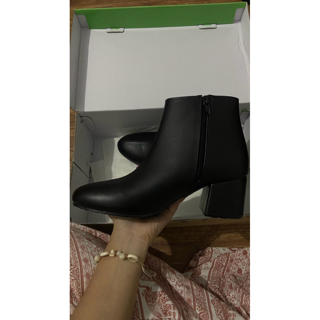 adorable projects boots