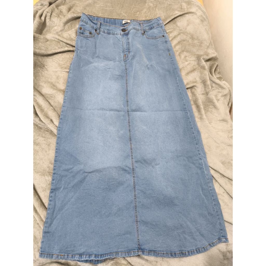 Rok Jeans Panjang Jumbo (Preloved)