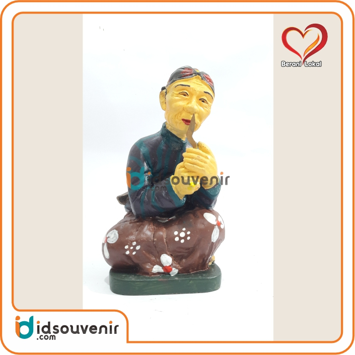 Patung Abdi Dalem Keris Miniatur- Fiber/hitam
