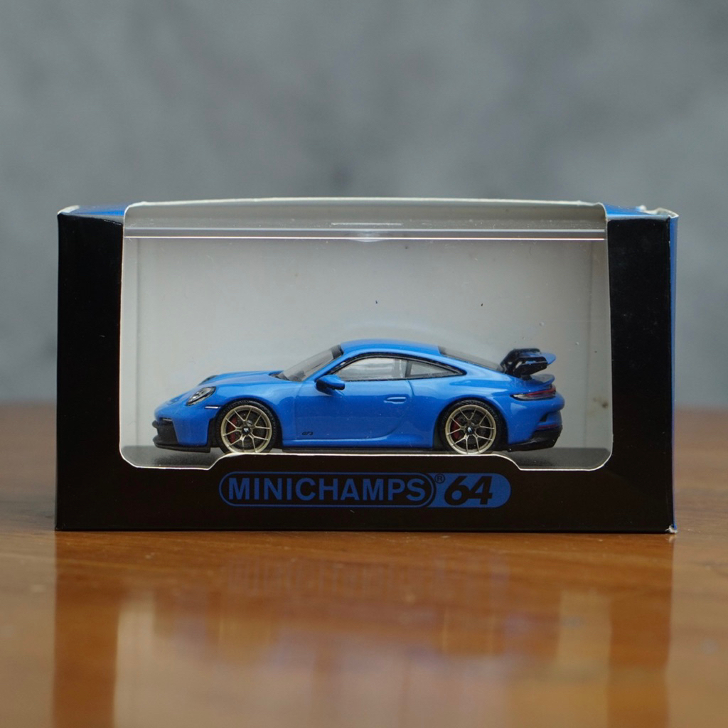 minichamps porsche 992 911 gt3 sharkblue