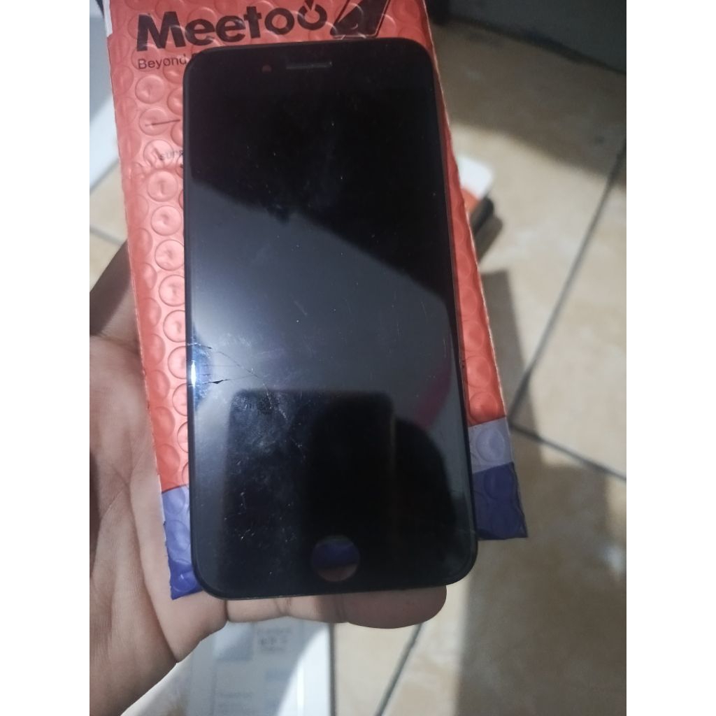 lcd iphone SE dan iphone 8 Ori copotan