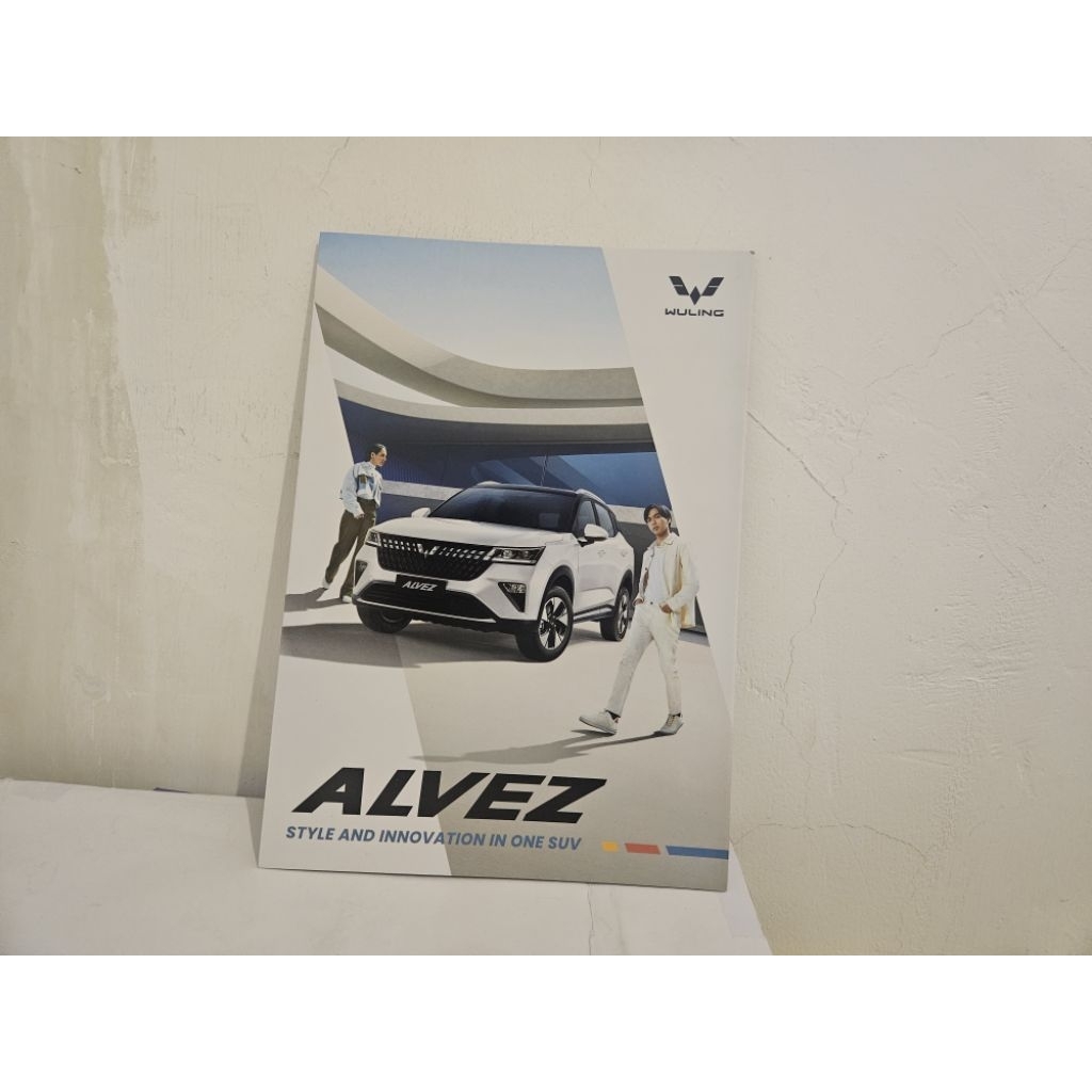 brosur katalog mobil wuling alvez 2023 leaflet