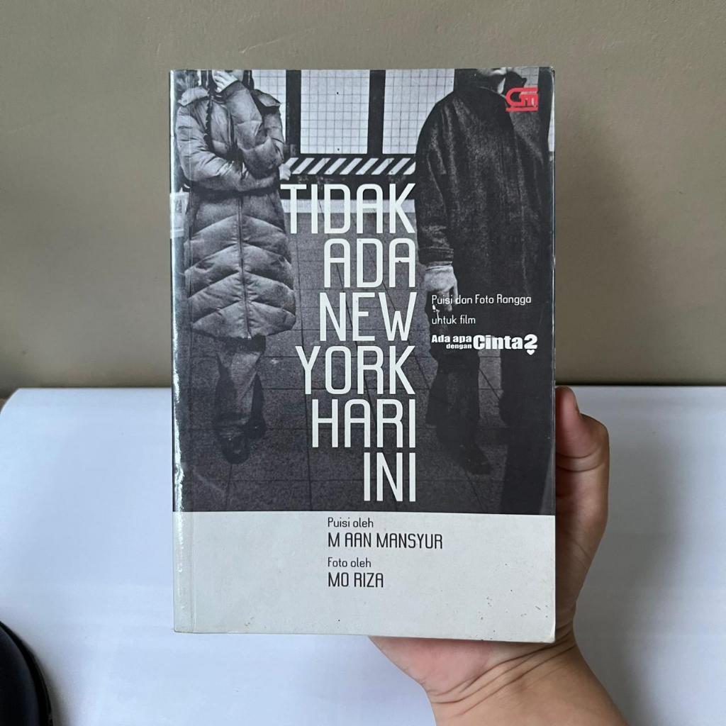 Tidak Ada New York Hari Ini - M Aan Mansyur - Buku Preloved