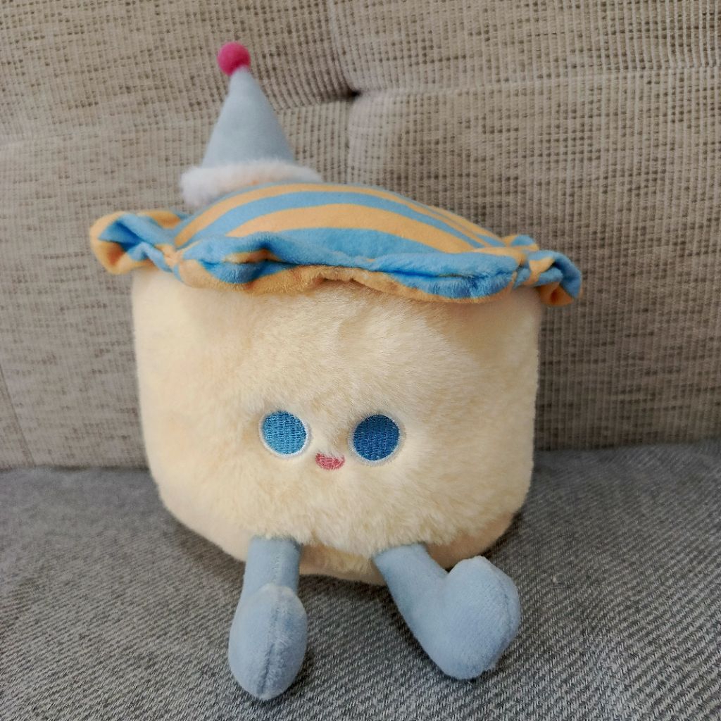 Boneka Capit Funi fun Claw machine by oh some cake topi