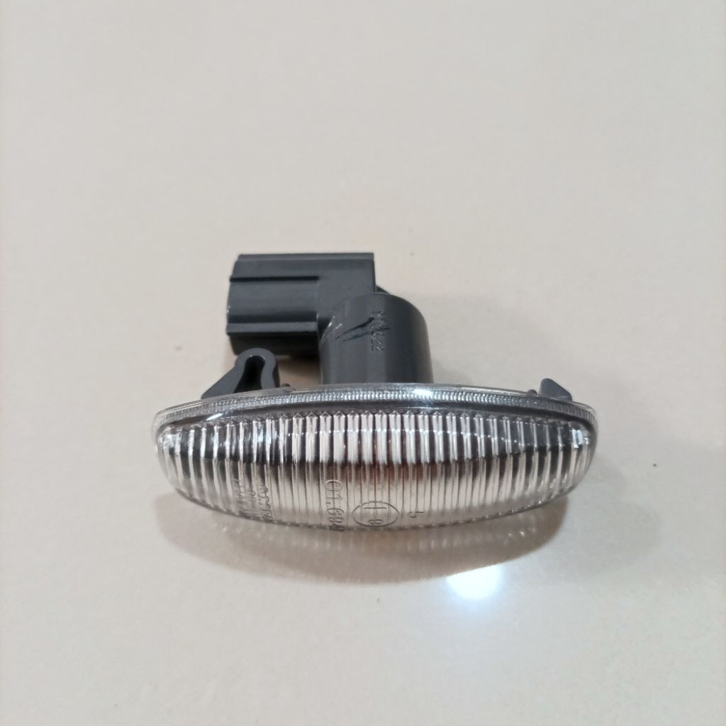 LAMPU SEIN SEN SAMPING DEPAN FENDER SPAKBOR MOBIL TOYOTA VIOS YARIS SIENTA ORIGINAL