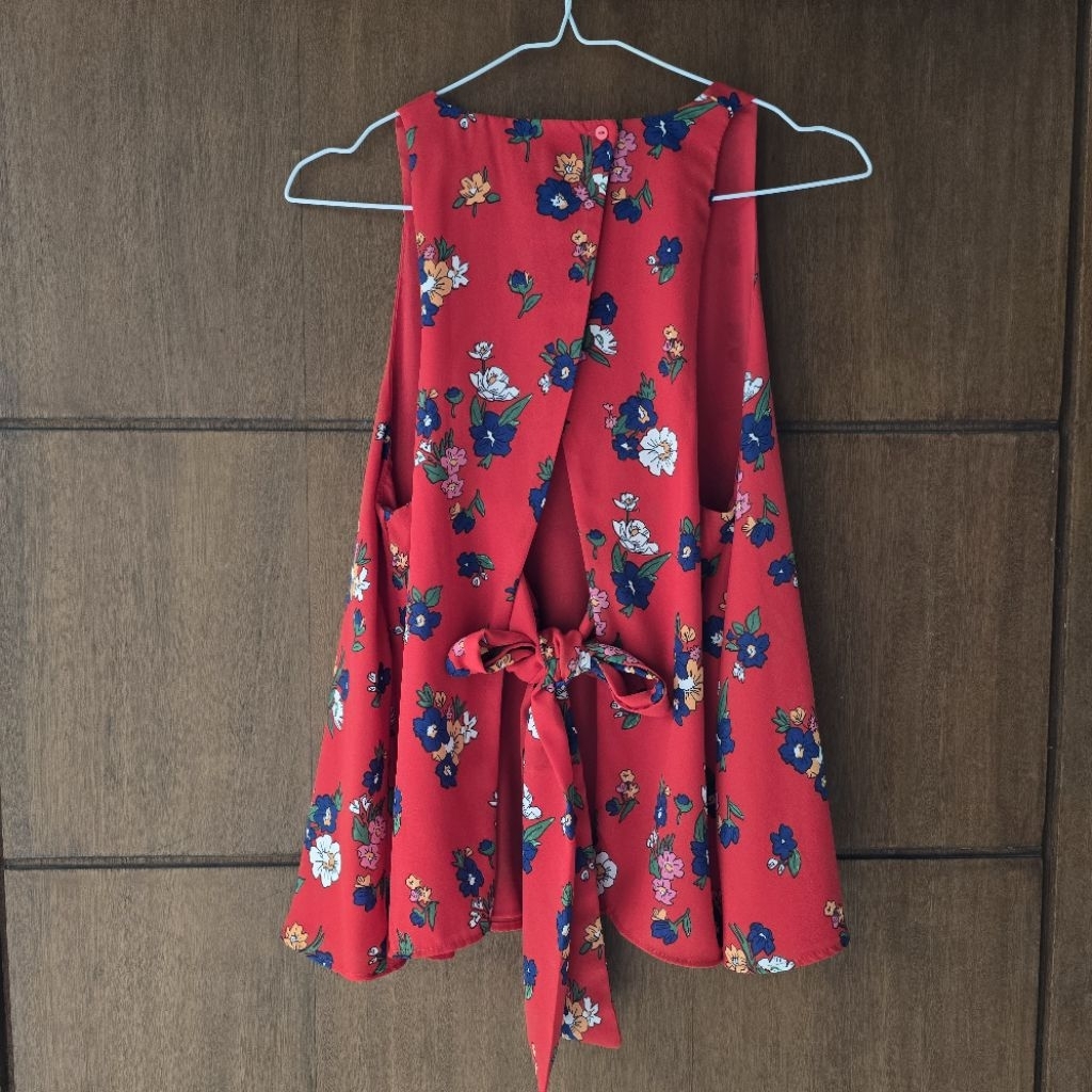 Preloved Baju/atasan/blouse Wanita ZARA BASIC