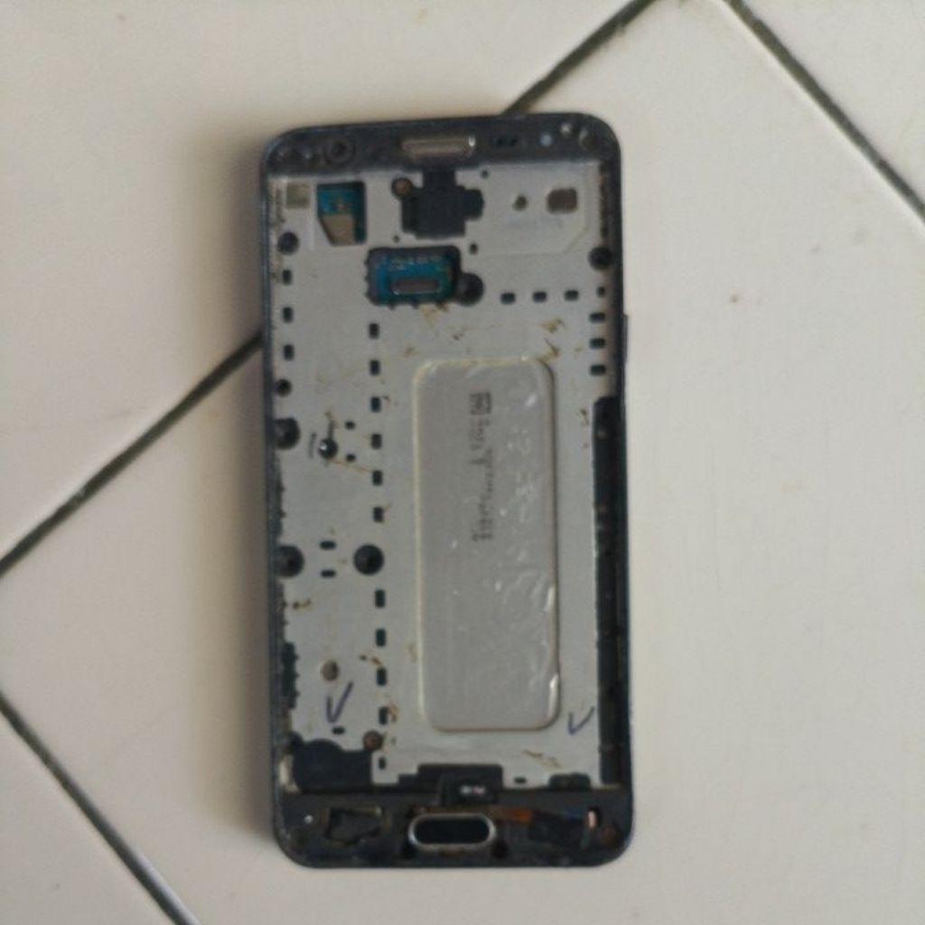 mesin j6 2018 unit normal tinggal pasang lcd