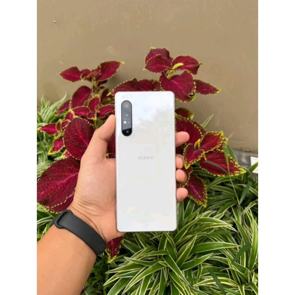 SONY XPERIA 1 II AU BEACUKAI