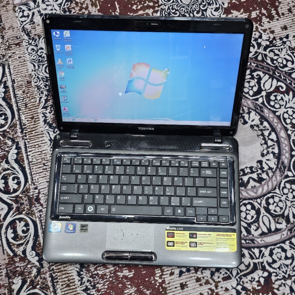 Laptop Toshiba Satellite L645 Intel Core i3-M370 RAM 2GB HARDISK 500GB Windows 7 Second masih bagus 